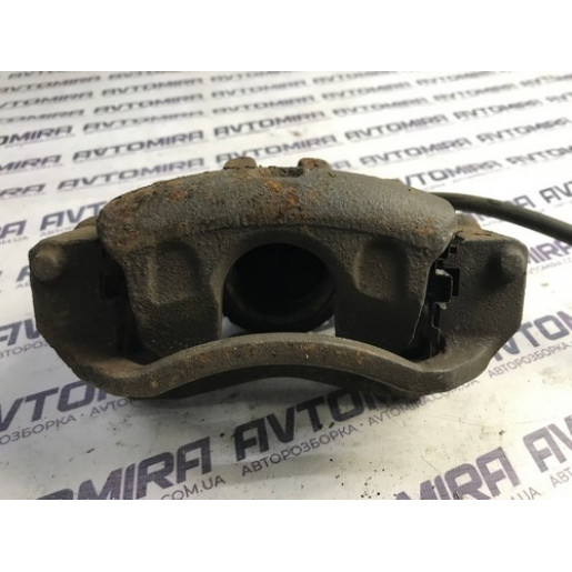 Суппорт тормозной передний правый Kia Ceed 2006-2012 581301H000